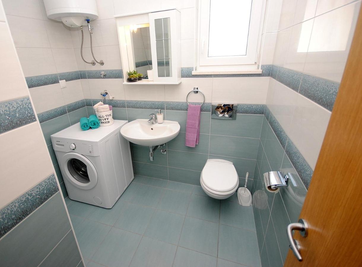Apartment Noel โรกอซนิซา ภายนอก รูปภาพ